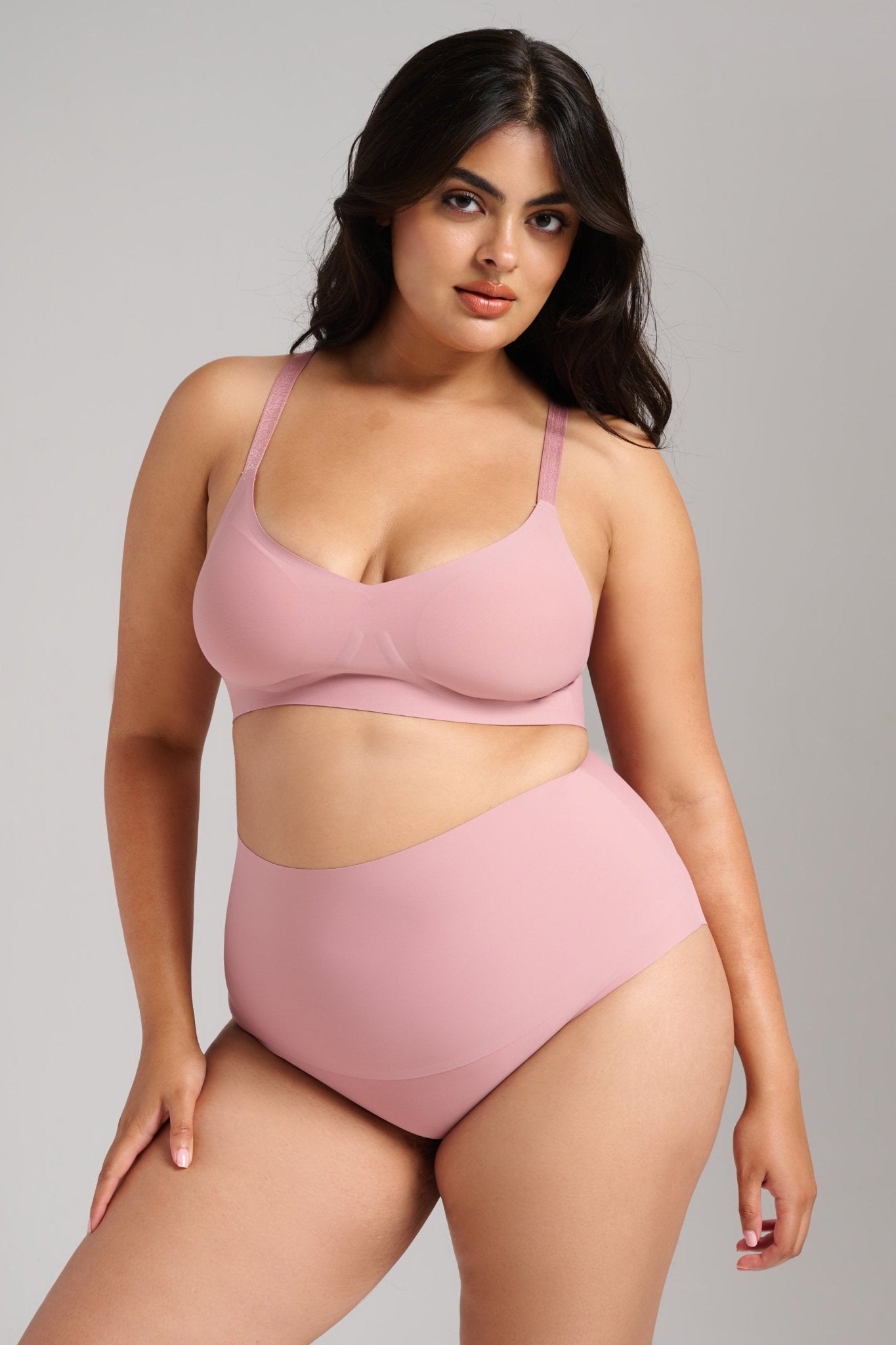 Invisible V-Neck Bra - SIELLA - Color: Dusty Rose Vieux rose