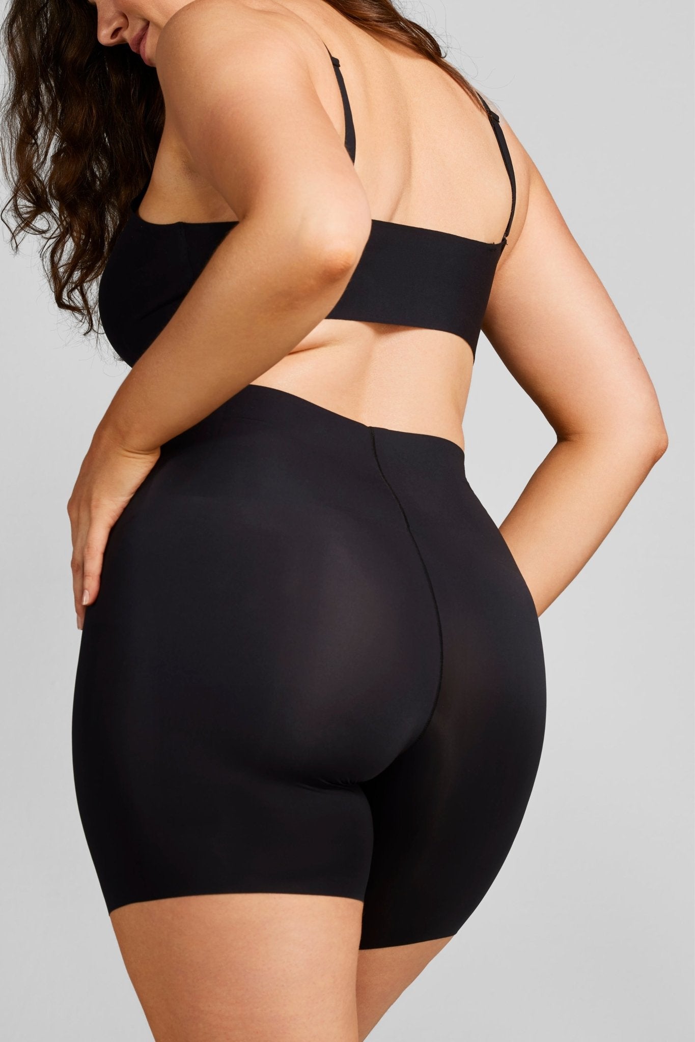 No-Show Shapewear Short - Siella - Color: Black Noir