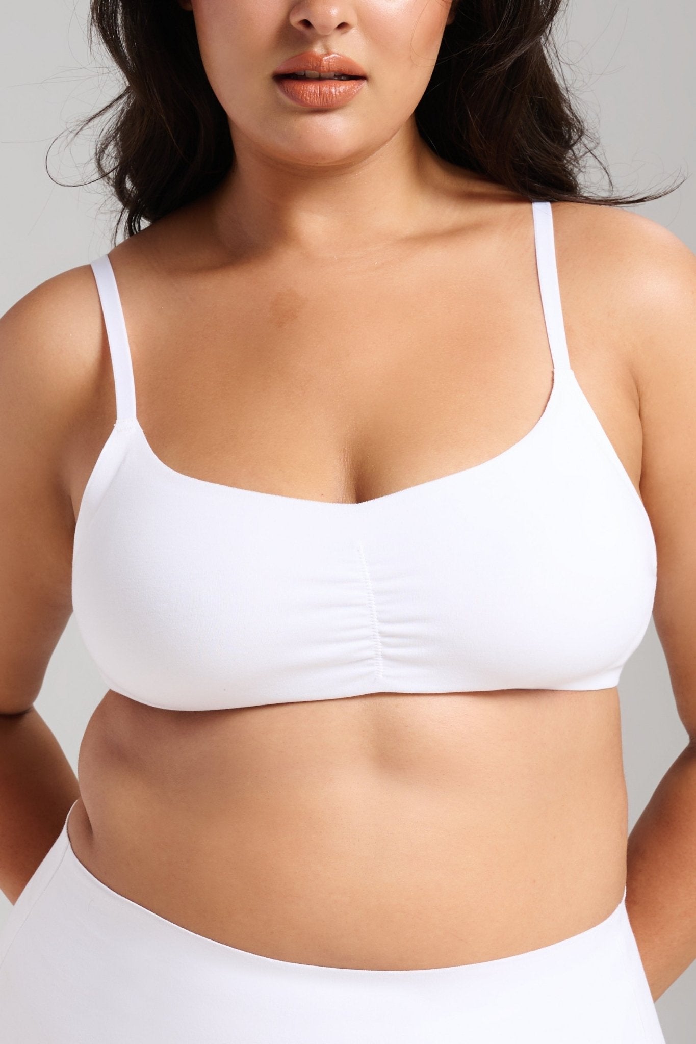 Organic Cotton No - Show V - Scoop Bra - Siella - Color: White Blanc