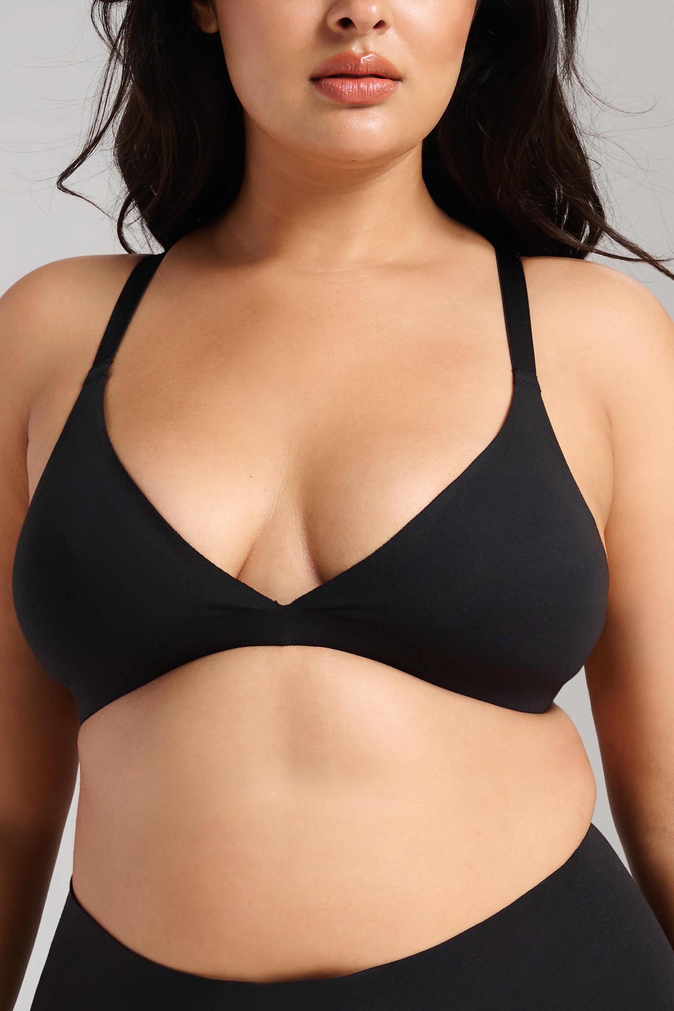 Organic Cotton No-Show Triangle Bra - SIELLA - Color: Black Noir