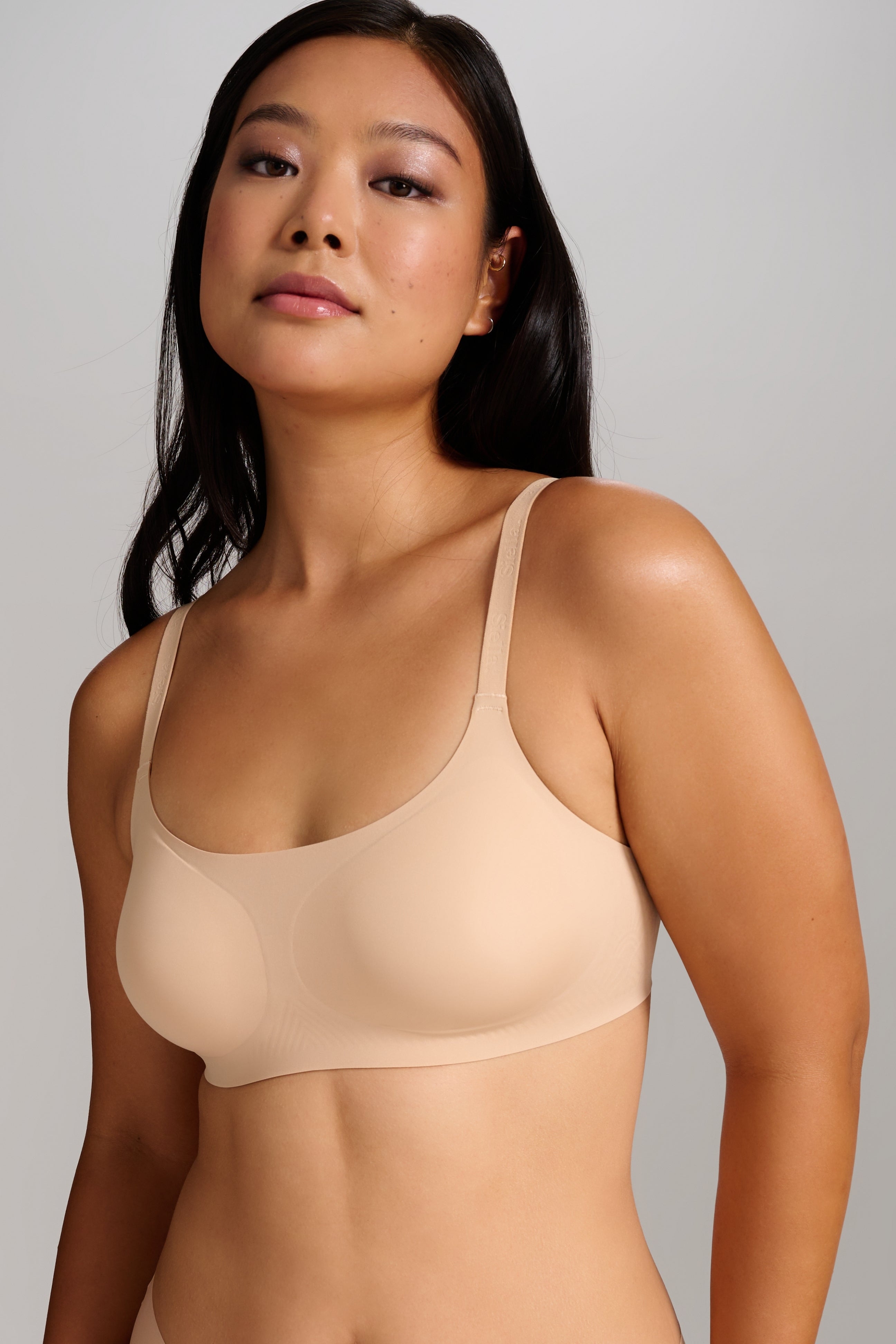 No-Show Scoop Neck Bra - Siella - Color: Maple Sugar Sucre d'érable