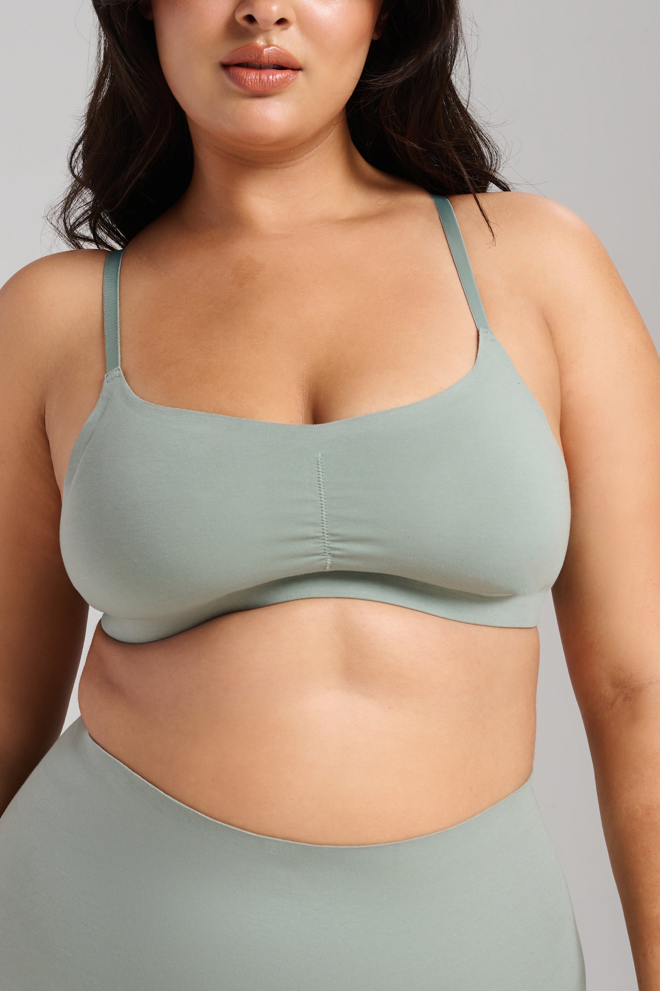 Organic Cotton No-Show V-Scoop Bra - SIELLA - Color: Sage Sauge