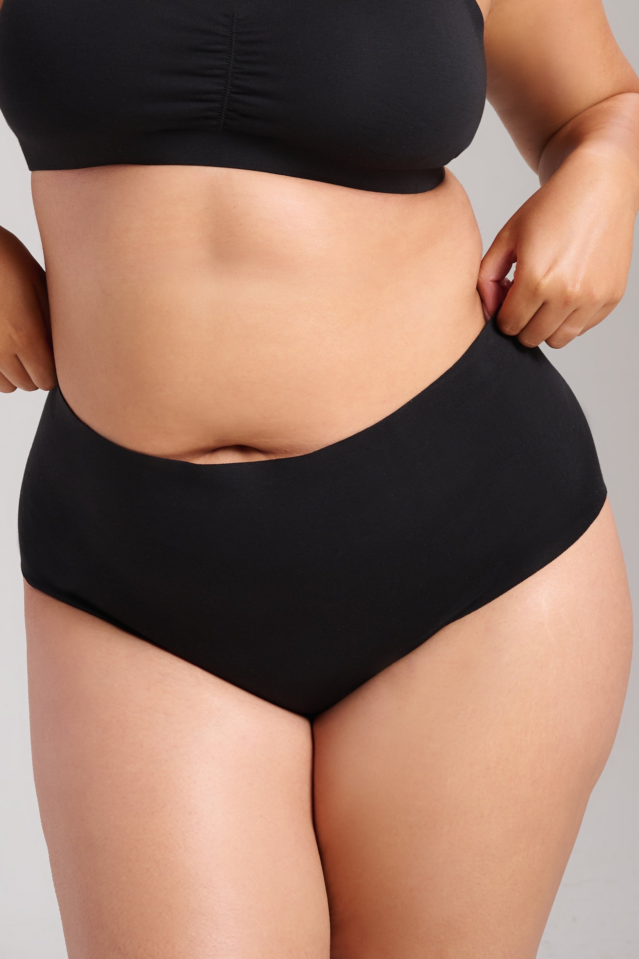 Organic Cotton No-Show Shaping Brief - SIELLA - Color: Black Noir
