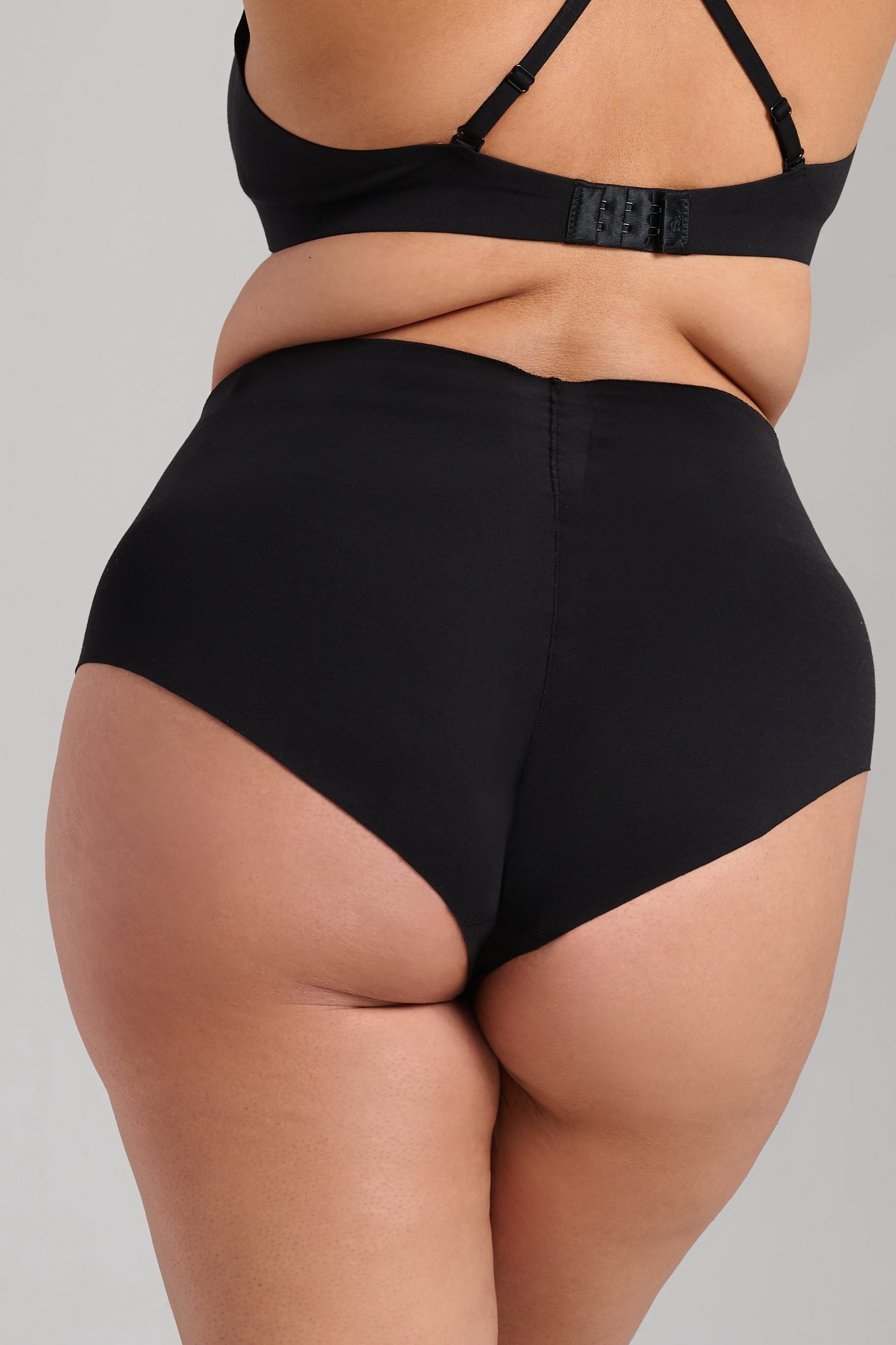 Organic Cotton No-Show Shaping Brief - SIELLA - Color: Black Noir