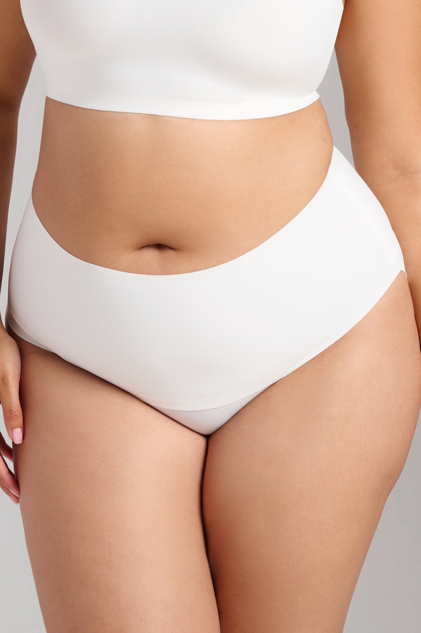 Invisible Shaping Panty - Siella - Color: White Blanc