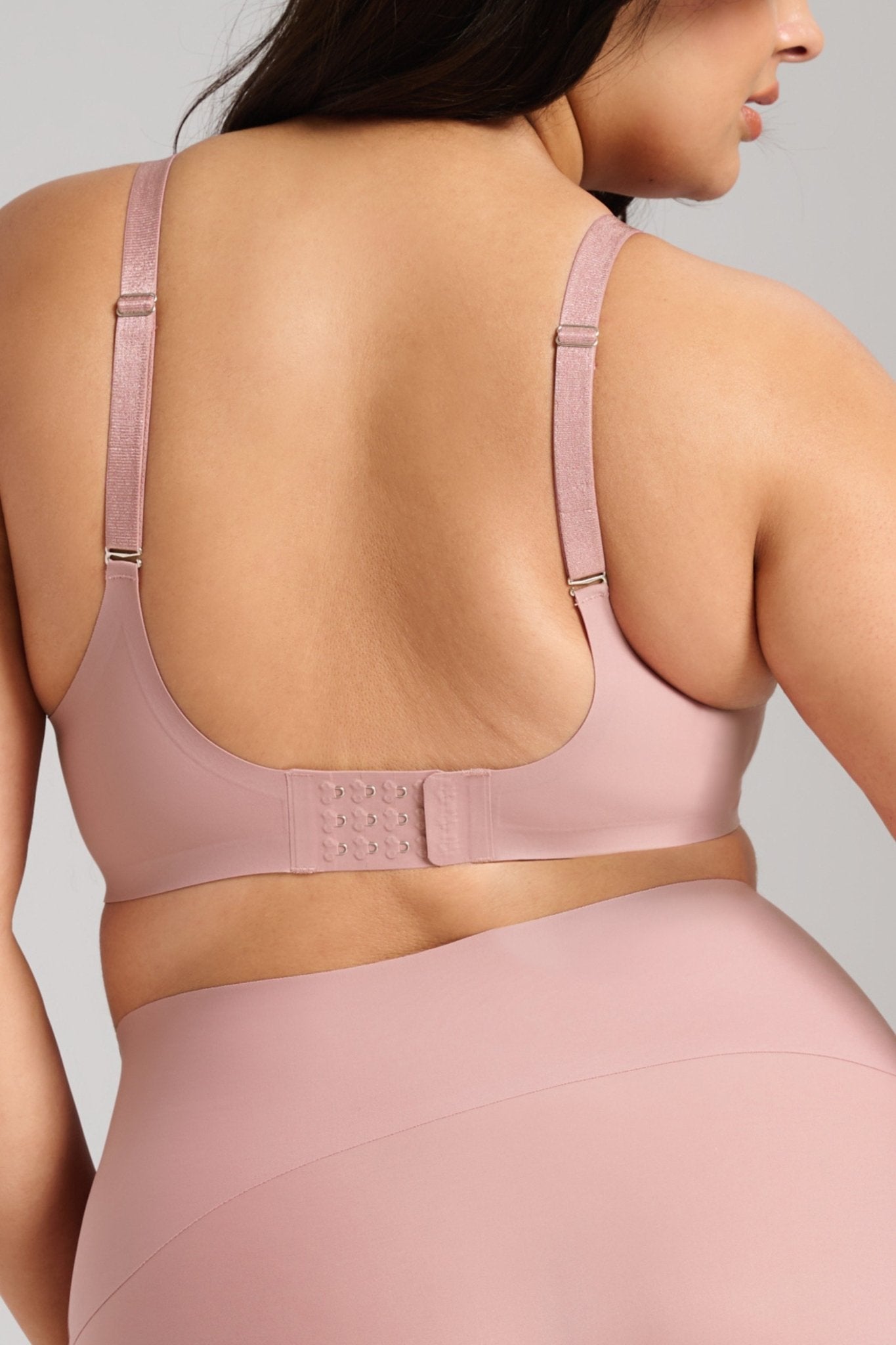 Invisible V-Neck Bra - SIELLA - Color: Dusty Rose Vieux rose