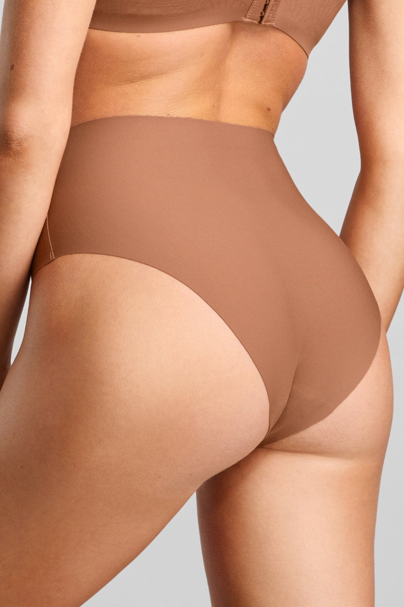 No-Show High Waist Brief - Siella - Color: Toffee Caramel