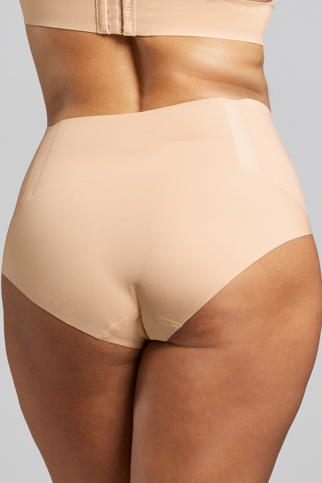 No - Show Shaping Brief - Siella - Color: Maple Sugar Sucre d'érable