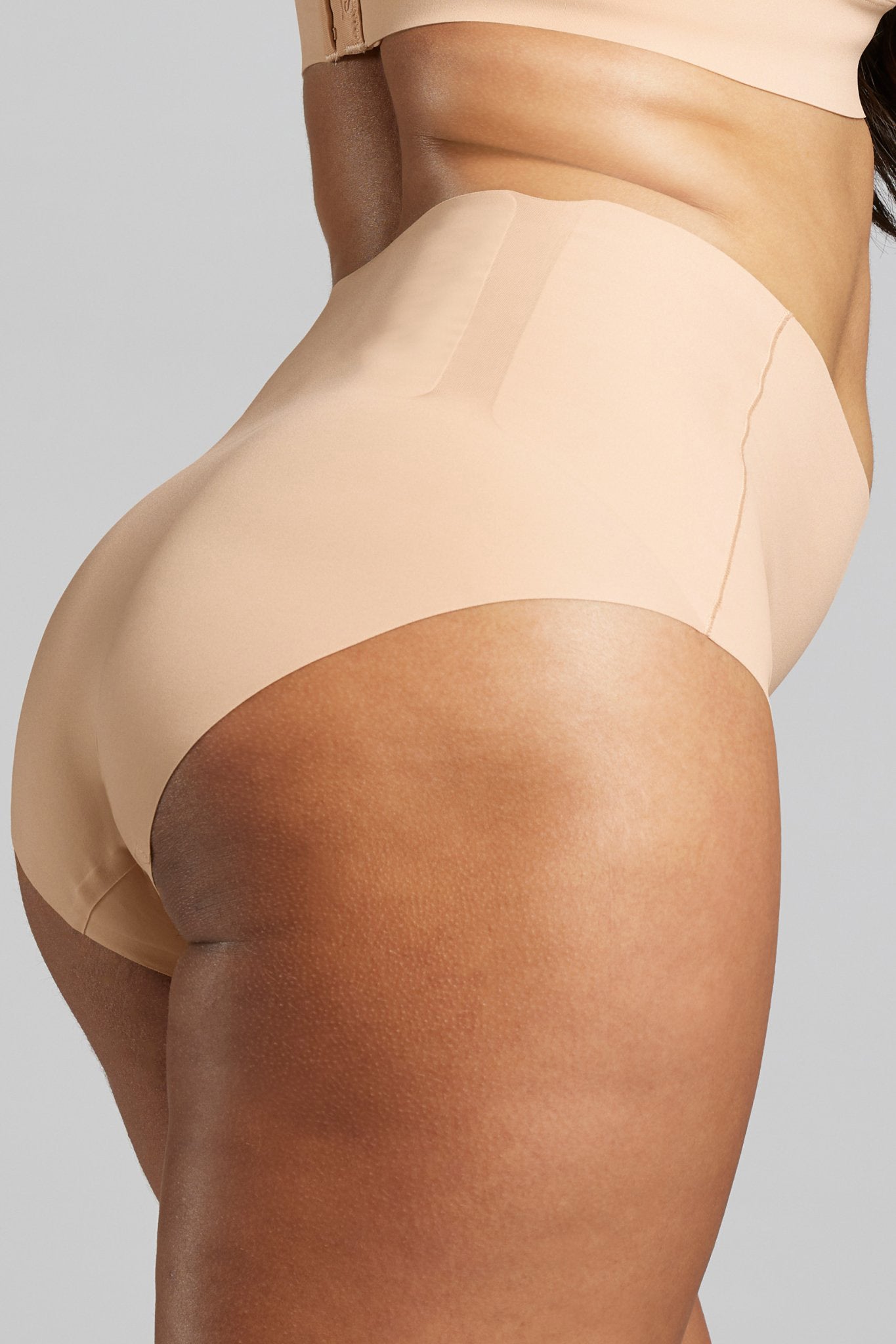 No - Show Shaping Brief - Siella - Color: Maple Sugar Sucre d'érable