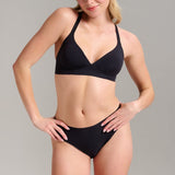 No-Show Triangle Seamless Bra - SIELLA - Color: Black Noir