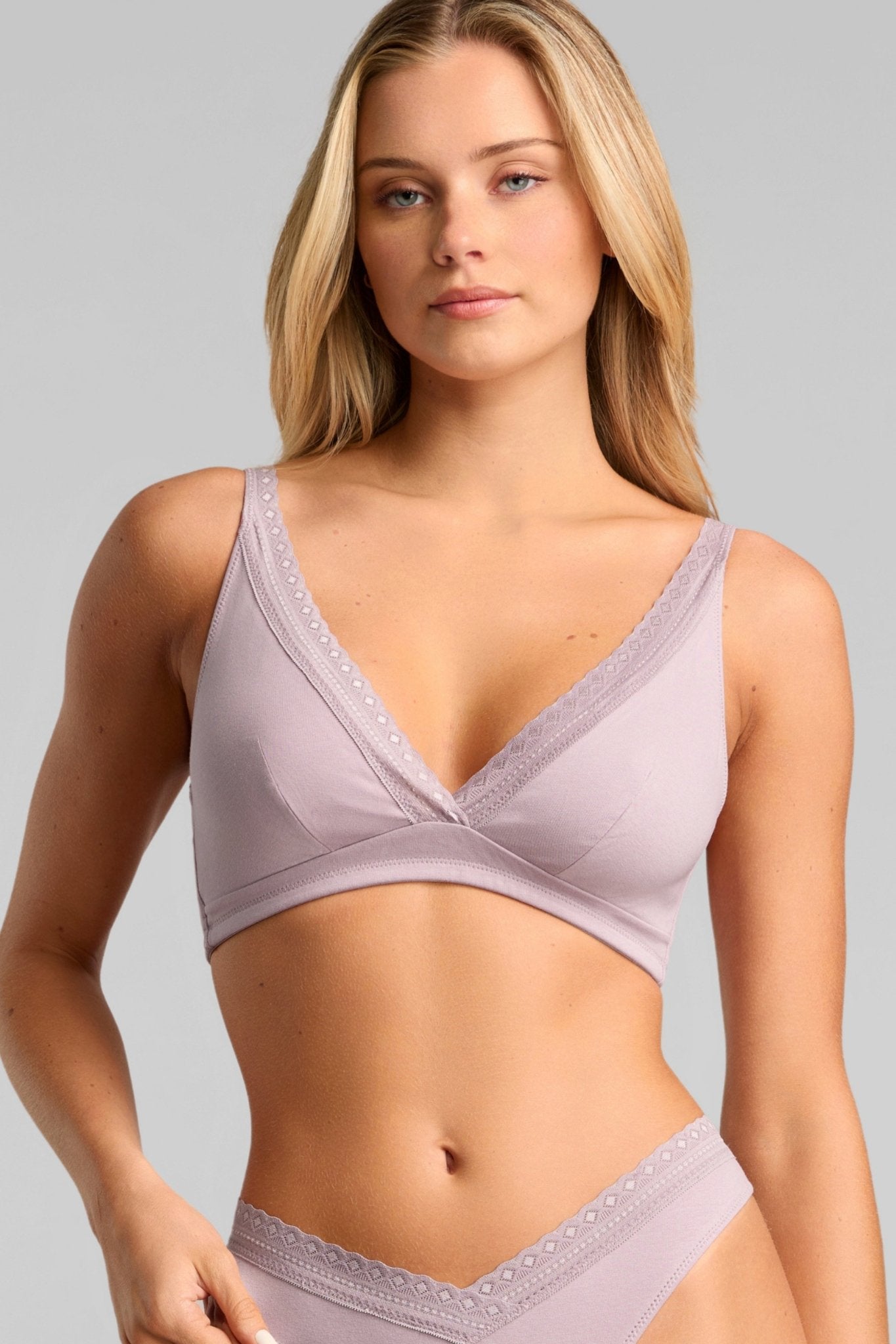 Organic Cotton Lace Plunge Bra - Siella - Color: Lavender Lavande