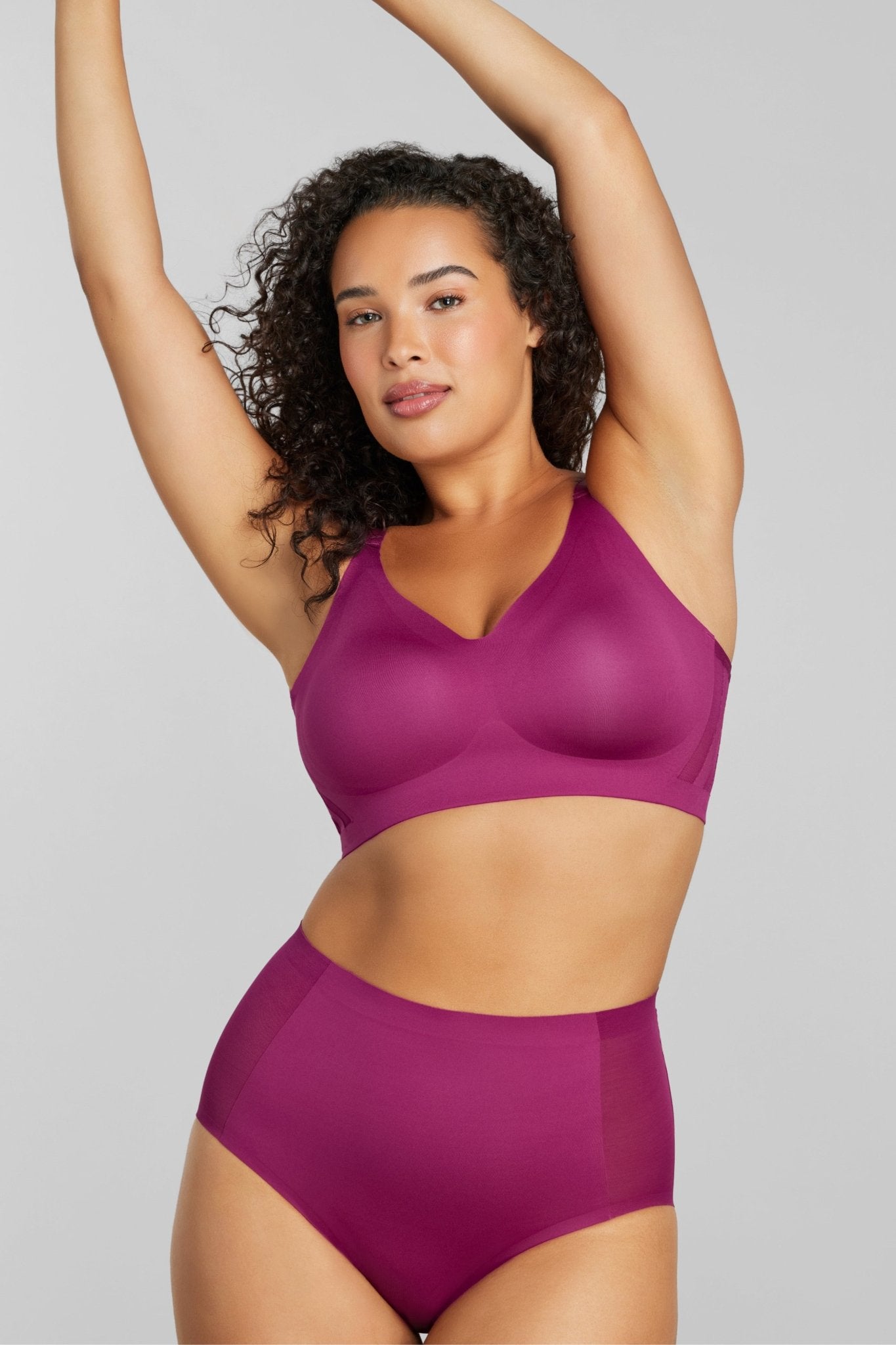 Sexy Smooth V-Neck Bra - SIELLA - Color: Plum Prune