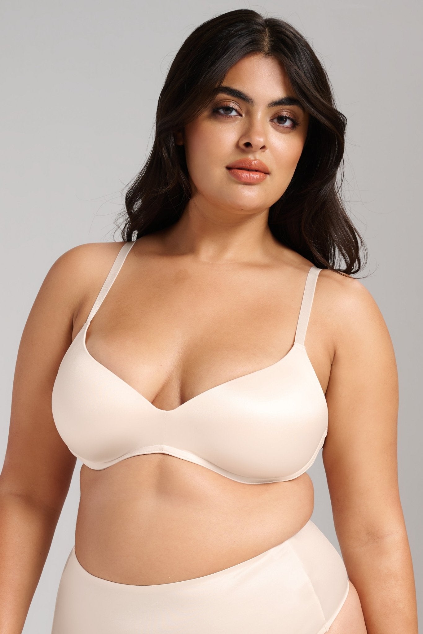Smooth Satin Luxe Lift Bra - Siella - Color: Champagne