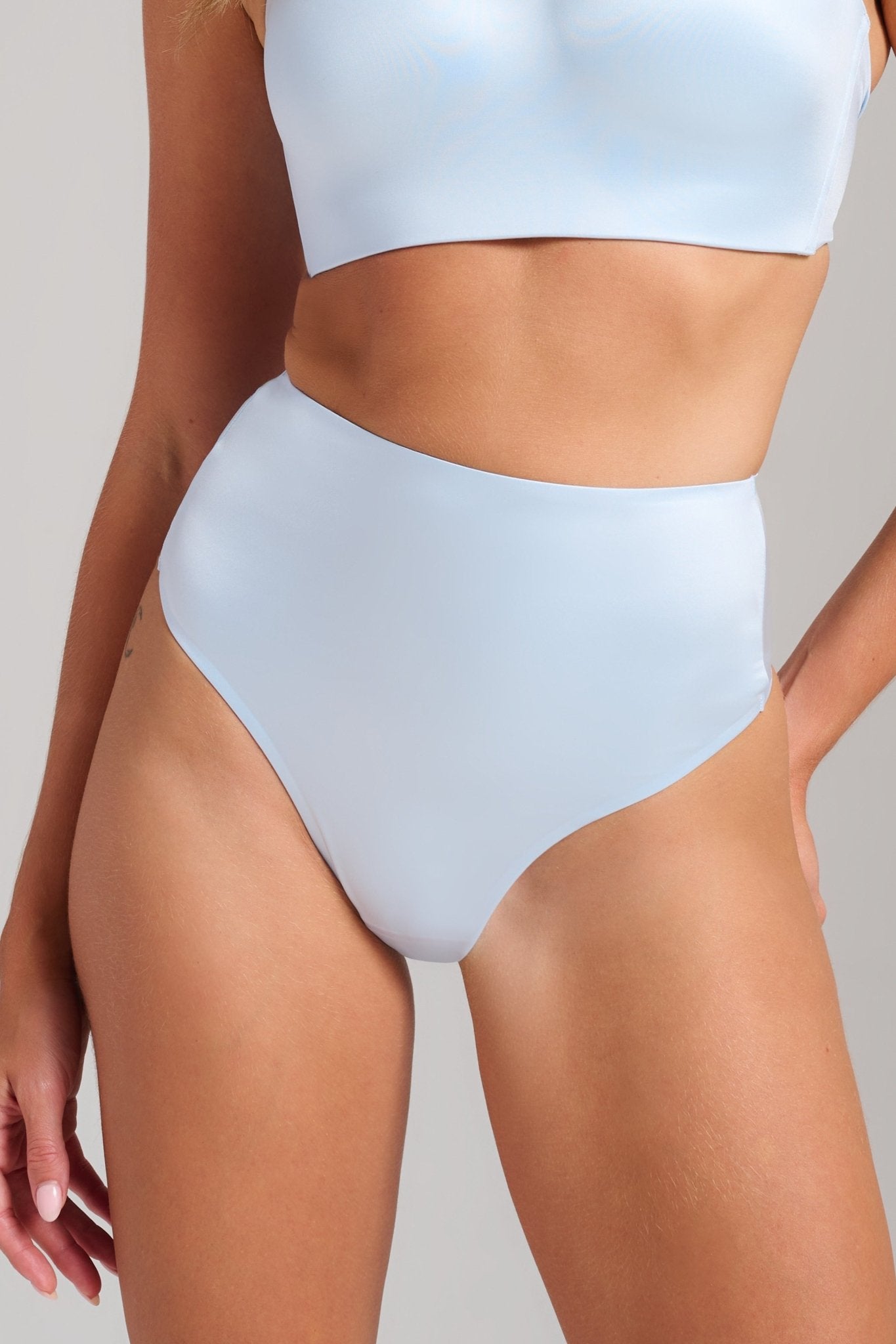 Smooth Satin Thong - Siella - Color: Something Blue Bleu mariée