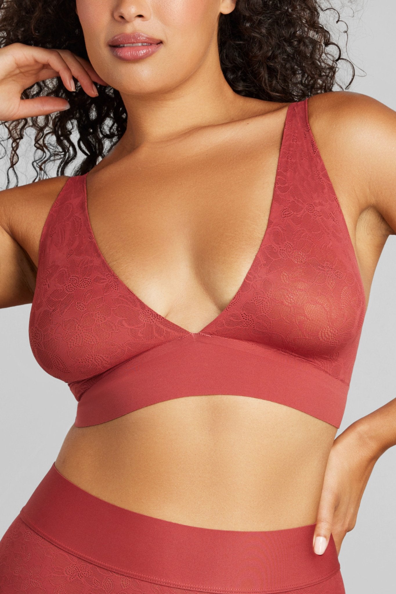 Soft Lace Plunge Non-Padded Bra - SIELLA - Color: Rosewood Bois de rose