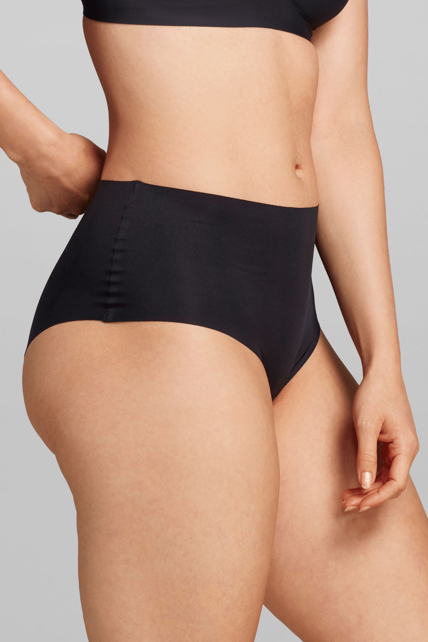 No - Show High Waist Brief - Siella - Color: Black Noir